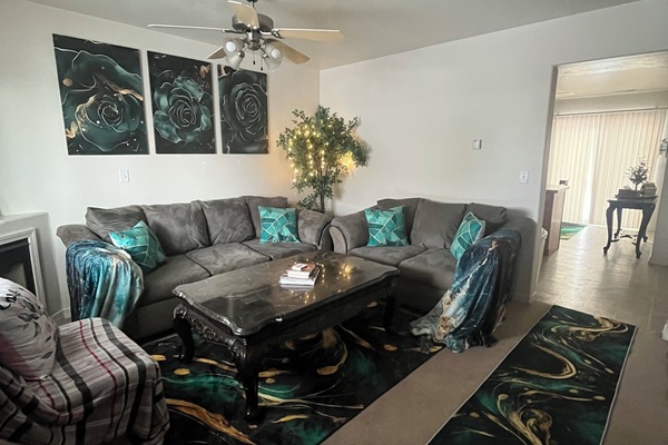 Télévision, cheminée