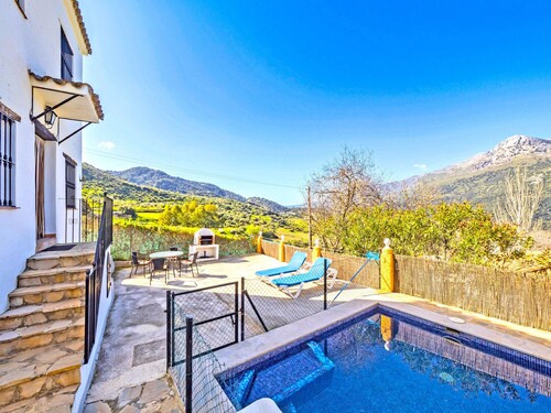 Cubo's Casa Rural La Albahaca de Libar / private pool / free wifi / views