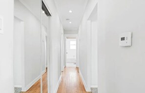 Interior - Stylish Hollywood Haven with Free Parking, Hollywood District (Los Angeles)