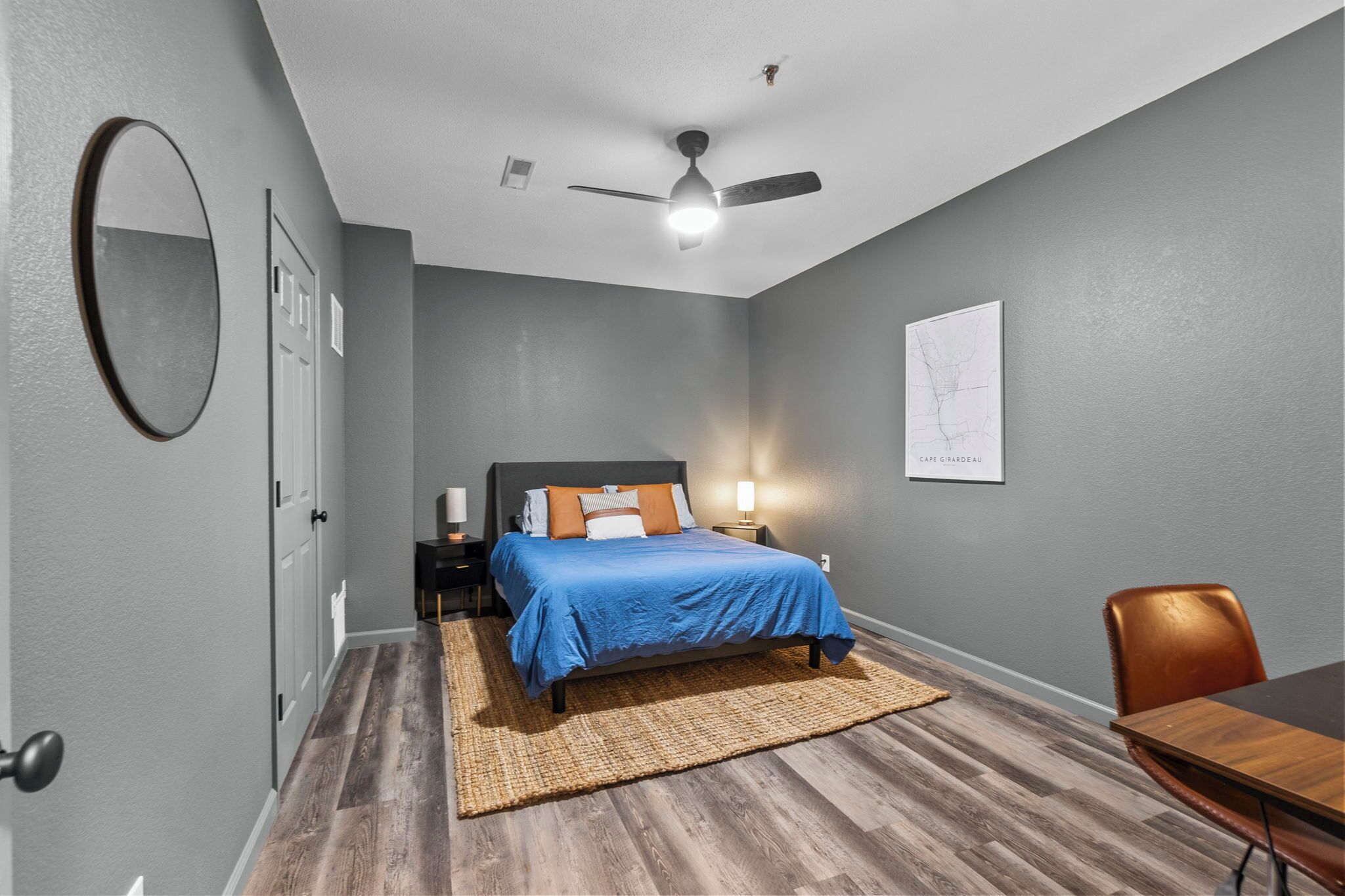 2 bedrooms, desk, iron/ironing board, free WiFi