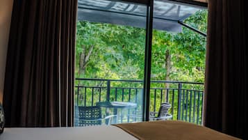 Phòng Suite Superior, quang cảnh vườn | Két bảo mật tại phòng, giường gấp/giường phụ (phụ phí)