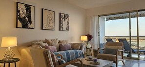 Smart TV - Dream apartment with sea view (Cannes)