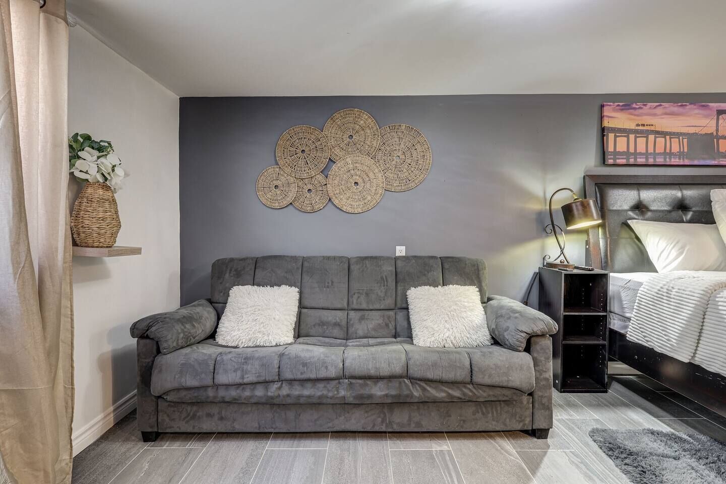 3 bedrooms, desk, iron/ironing board, WiFi