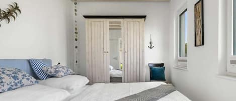 Huis | 3 slaapkamers, individueel gemeubileerd, een strijkplank/strijkijzer