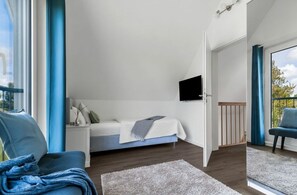 4 bedrooms, individually furnished, iron/ironing board