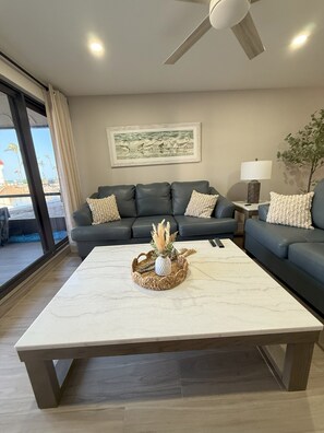 Smart TV - Stunning Gulf views! Pointe Santo Updated - 2BD 2BATH (Sanibel)