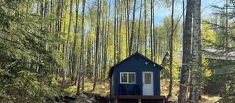 Paradise Cottage - Charming 1 bedroom lake view cottage minutes from Wasilla.