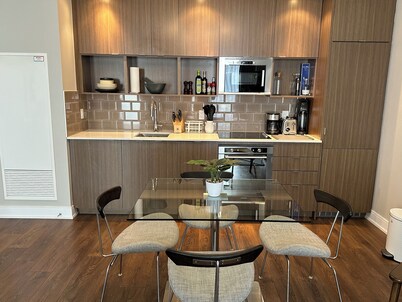 2-Storey Townhome | Downtown | Free Parking | 100% Walk Score