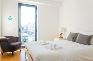 1 bedroom, iron/ironing board, travel cot, WiFi - Villa Ancora Modern Apartment in Lagos (Lagos)