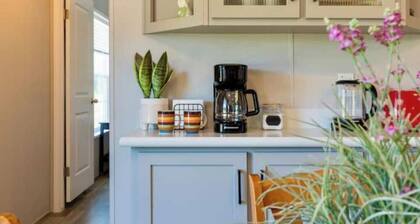 Rural Home on Farm, Firepit, 40 min to Dells