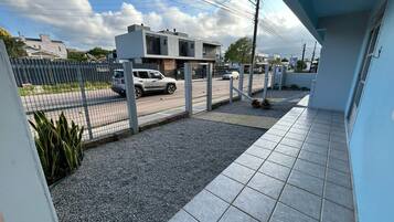 Leilighet, 2 soverom, 1. etasje | Terrasse/patio