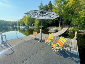 Terrace/patio - Year-Round Lakefront Family Retreat with Private Waterfront and Treehouse
 (Lincoln)