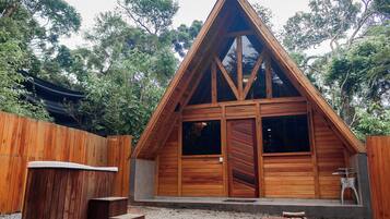 Romantic Chalet, 1 Queen Bed with Sofa bed, Jetted Tub, Garden Area | Exterior