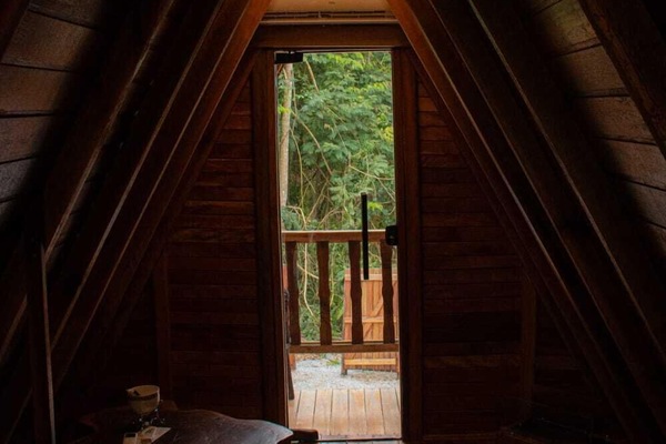 Romantic Chalet, 1 Queen Bed with Sofa bed, Jetted Tub, Courtyard View | 1 bedroom, down comforters, Select Comfort beds, blackout drapes