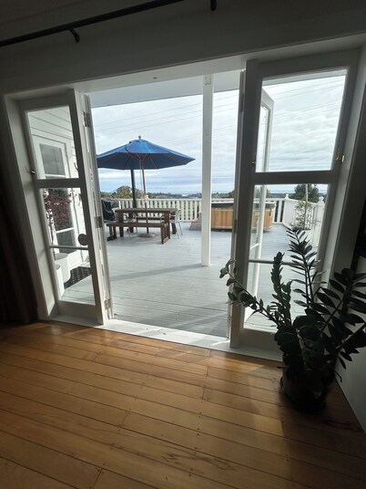 Accessible Ohope Beach Country Cottage with hot tub and indoor wood fire