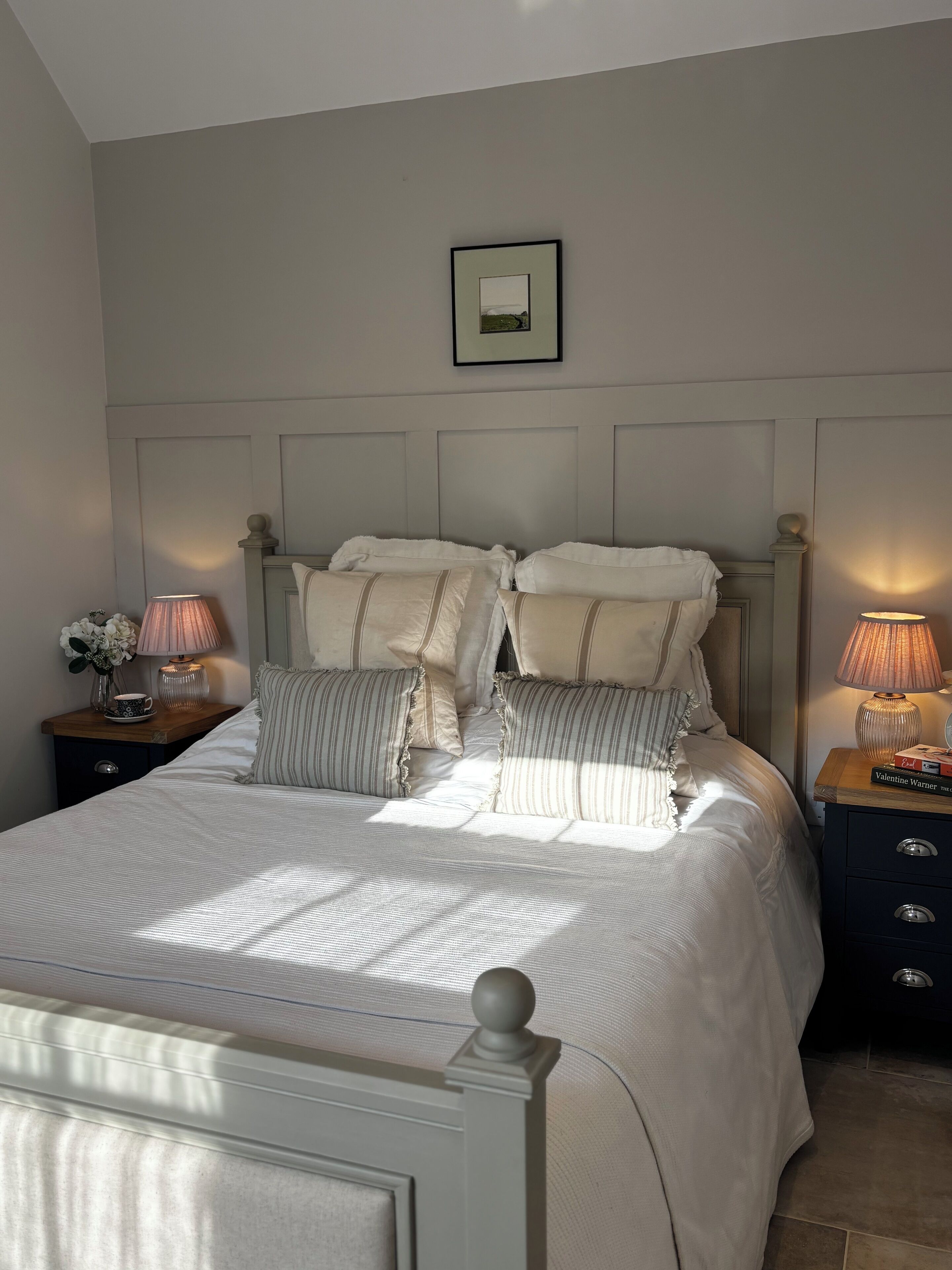 1 bedroom, desk, WiFi, bed sheets