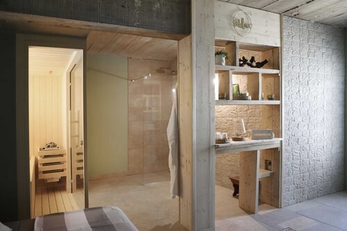 Charming Villa Oliveti with Pool & Sauna