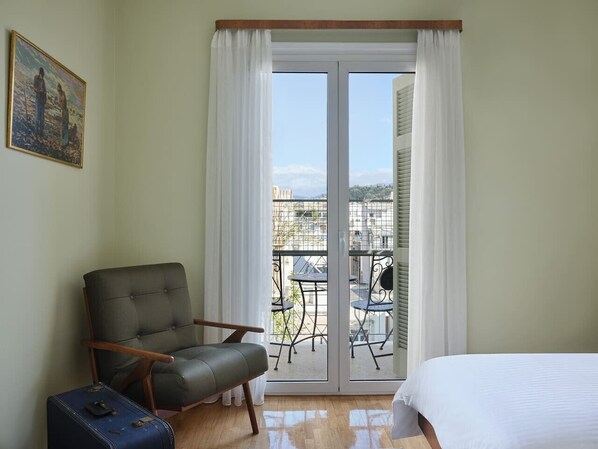 1 bedroom, iron/ironing board, travel cot, WiFi