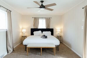 3 chambres, fer et planche à repasser, Wi-Fi, draps fournis