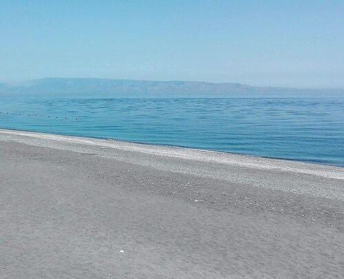 Brezza Marina - Holiday home facing the sea