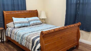 3 bedrooms, iron/ironing board, travel crib, WiFi