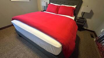 1 bedroom, desk, free WiFi, bed sheets
