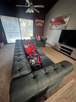 Smart TV - Convenient, Clean, Cozy, Cheap 3 (Tallahassee)