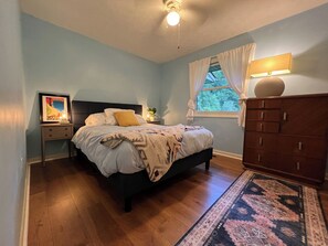3 bedrooms, WiFi, bed sheets
