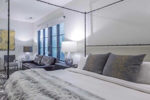 Studio (4 Bedrooms) | Interior - 121 Hotel Floor 1 Buyout by Avantstay Entire First Floor Buyout of 121 Hotel! Sleeps 16 (Nashville)