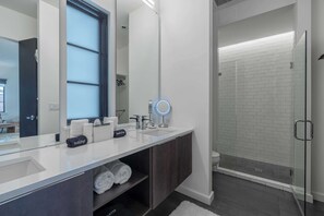 Studio (1 Bedroom) | Interior