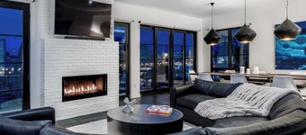 121 Hotel Buyout by Avantstay Buyout of 121 Hotel w/ Living Areas & Meeting Room! Sleeps 58