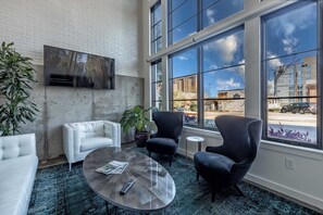 Estudio (1 Bedroom) | Interior