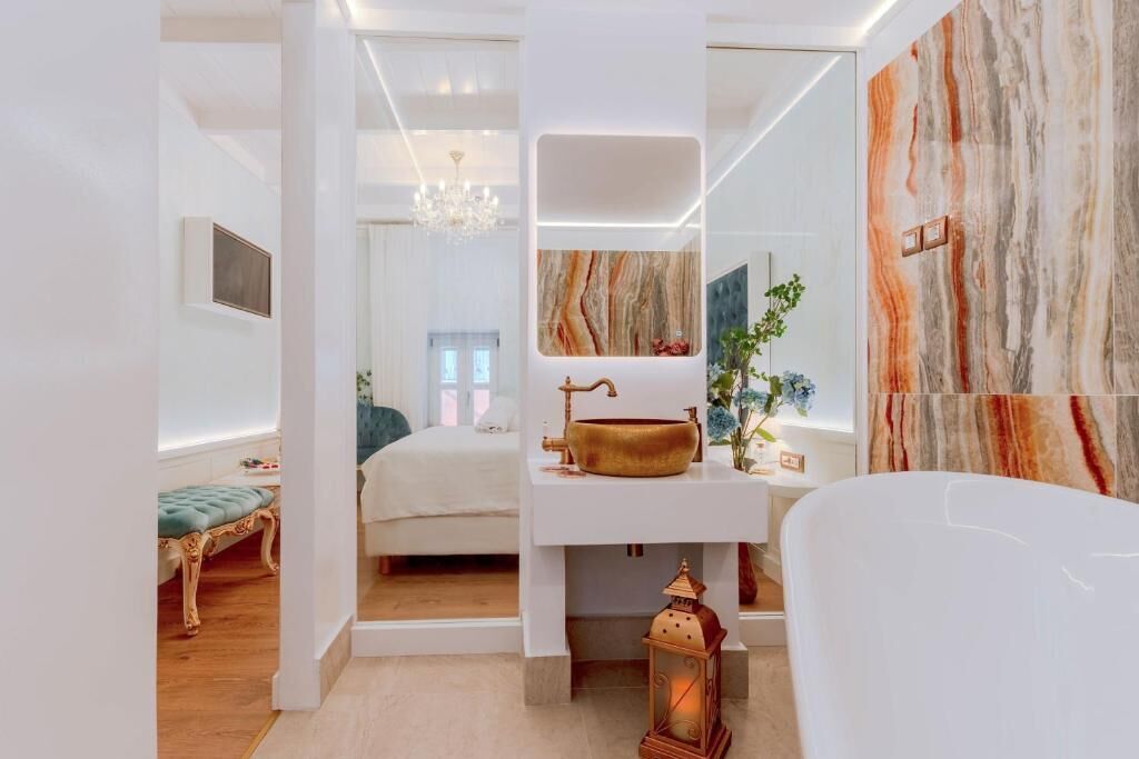 Comfort Double Room | Bathroom | Shower, eco-friendly toiletries, hair dryer, bathrobes