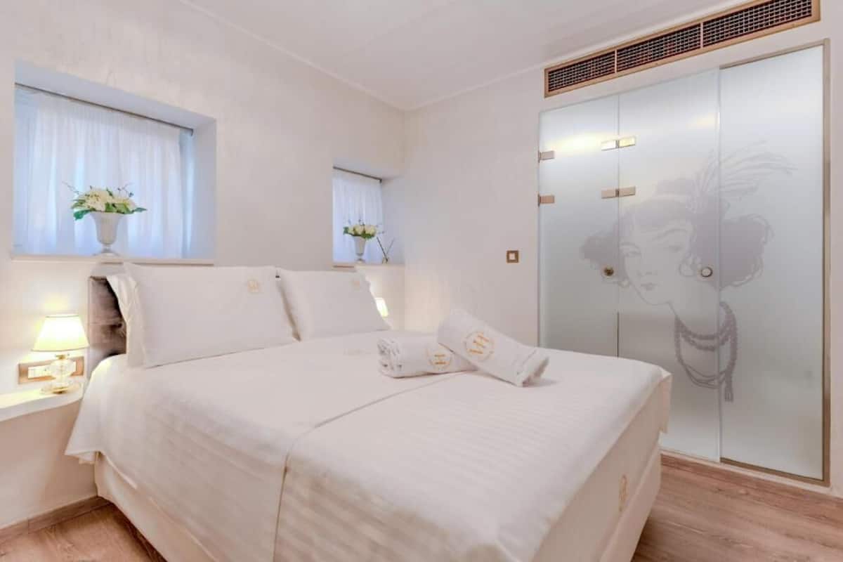 Junior Double Room | Premium bedding, down duvets, minibar, in-room safe
