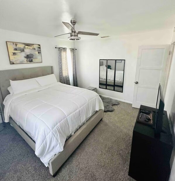 2 bedrooms, iron/ironing board, WiFi, bed sheets