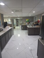 Café da manhã com buffet grátis todos os dias