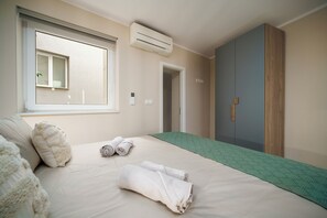 2 bedrooms, WiFi, bed sheets - Charming studio MEDICA, for max 3 pax, with WiFi & AC in Šibenik (Šibenik)