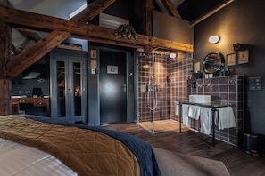 Studio Suite | Desk, laptop workspace, rollaway beds, free WiFi - Hotel Spedition (Thun)