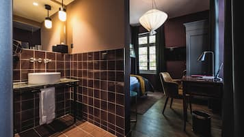 Singola Comfort | Una scrivania, postazione laptop, Wi-Fi gratuito