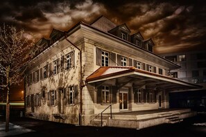 Fachada de la propiedad