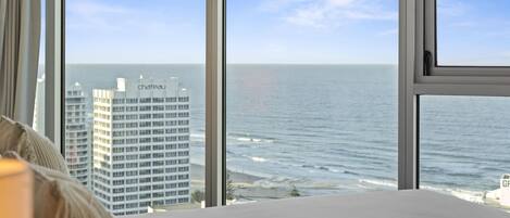 2 bedrooms, in-room safe, iron/ironing board, internet