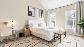 3 bedrooms, desk, iron/ironing board, travel crib