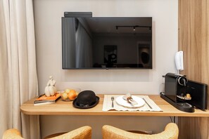 Studio Superior Casal  | Hypo-allergenic bedding, laptop workspace, free WiFi