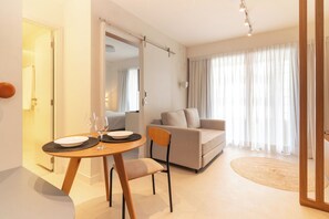 Apartamento 1 Dorm Standard Casa | Living room