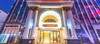 维也纳国际酒店(株洲服装市场中心广场火车站店)