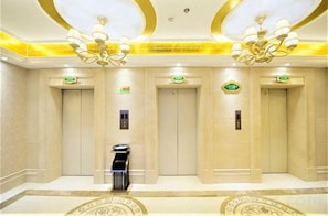 Interior - Vienna International Hotel (Zhuzhou Railway Station Central Square Branch) (Zhuzhou)