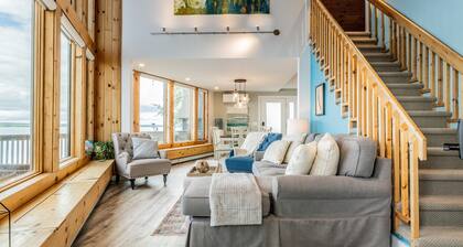 *NEW* Luxury Lakefront Retreat | Huge Dock!