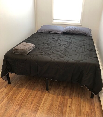 1-bedroom apartment, private entrance