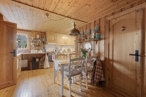 House | 2 bedrooms - Cozy Cottage on Island (Orno)