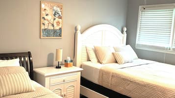 2 bedrooms, desk, iron/ironing board, free WiFi